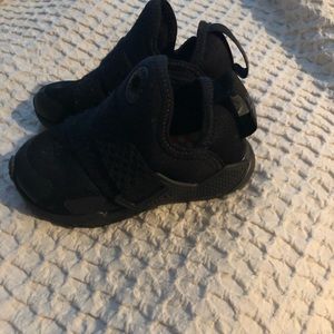 Toddler Nike shoes